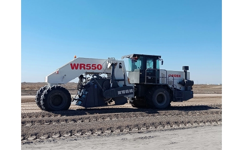 550冷再生機(jī)租賃,出租四驅(qū)冷再生機(jī)