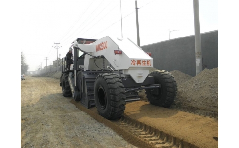 濟(jì)南冷再生機(jī)租賃,濟(jì)南灰土拌合機(jī)租賃